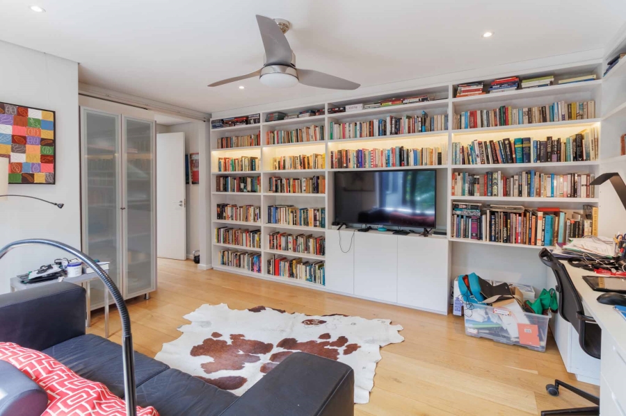 To Let 1 Bedroom Property for Rent in Tamboerskloof Western Cape